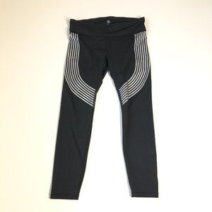 Women’s Gap Fit size Large Black Yoga Compression Cropped Leggings‎ C220